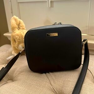 Kate Spade Black small shoulder bag, like new.